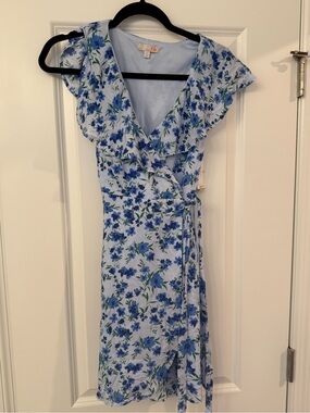 Gianni Bini Light Blue Floral Wrap Midi Dress